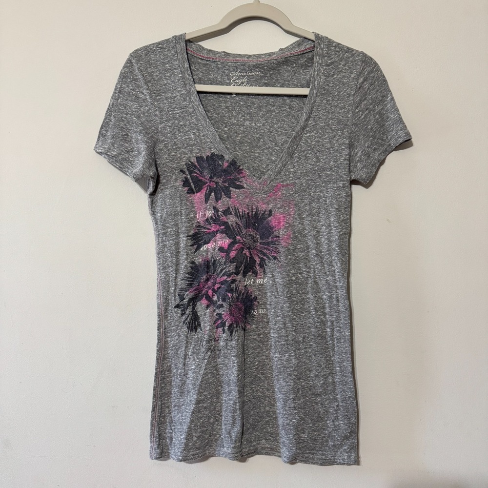 American Eagle Medium Gray Graphic Deep V-Neck long Tee Shirt y2k Vintage